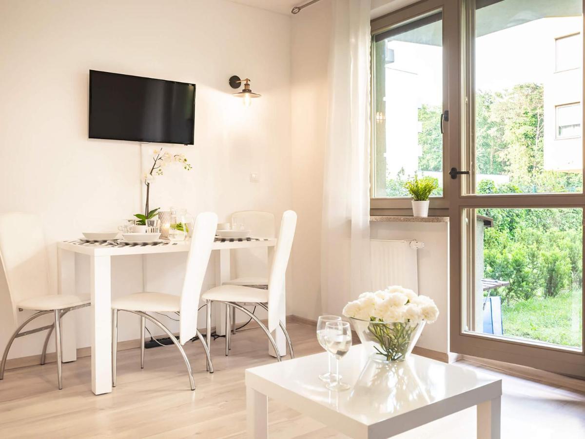 Vacationclub - Zdrojowa 22 Apartament 5 Swinoujscie Kültér fotó